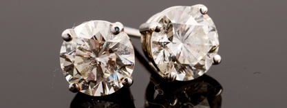 Diamond jewellery earring